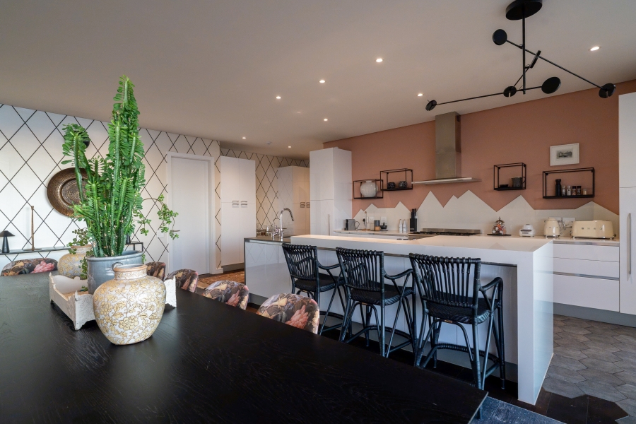 3 Bedroom Property for Sale in Sea Point Western Cape